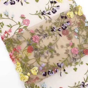 Broderie dentelle 3D broderie fleurs colorées gaze broderie sous-vêtements étiquettes tissu vêtements étiquettes patchs