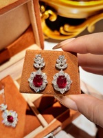 18K Weißgold Labor-gezüchteter Edelstein-Anhänger Halskette Ovaler Roter Rubin Diamant D Center Blumenschmuck für den Alltag Nur Höchste Qualität
