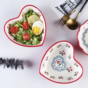 Custom Design Porcelain Portable Fruit Handmade Red Heart Shape Multi Color Salad Or Pasta Elegant Ceramic Bowl