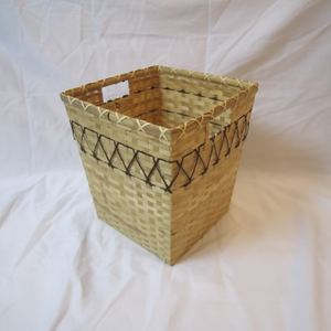 Bandeja de Cestas tejidas a mano con jacinto de agua a precio económico, mango cómodo para dormitorio, sala de estar, organización de baño - Product Image 1