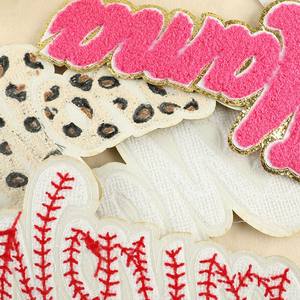 Etiquetas 3D Personalizadas Flexibles de Gran Tamaño con el Alfabeto para Diversos Festivales, Parche de Chenilla con la Letra Mama, para Planchar en la Ropa - Product Image 4