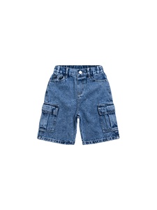 Nouveaux shorts en jean de coton pour enfants, vente en gros, shorts d'été amples et tendance pour garçons, style streetwear, taille mi-haute, avec poches latérales noires - Product Image 2