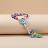 Collier de prière en argile polymère colorée Mecrt pour enfants, pendentif croix de Jésus, chaîne de perles, cadeau religieux pour enfants pour la Sainte Communion