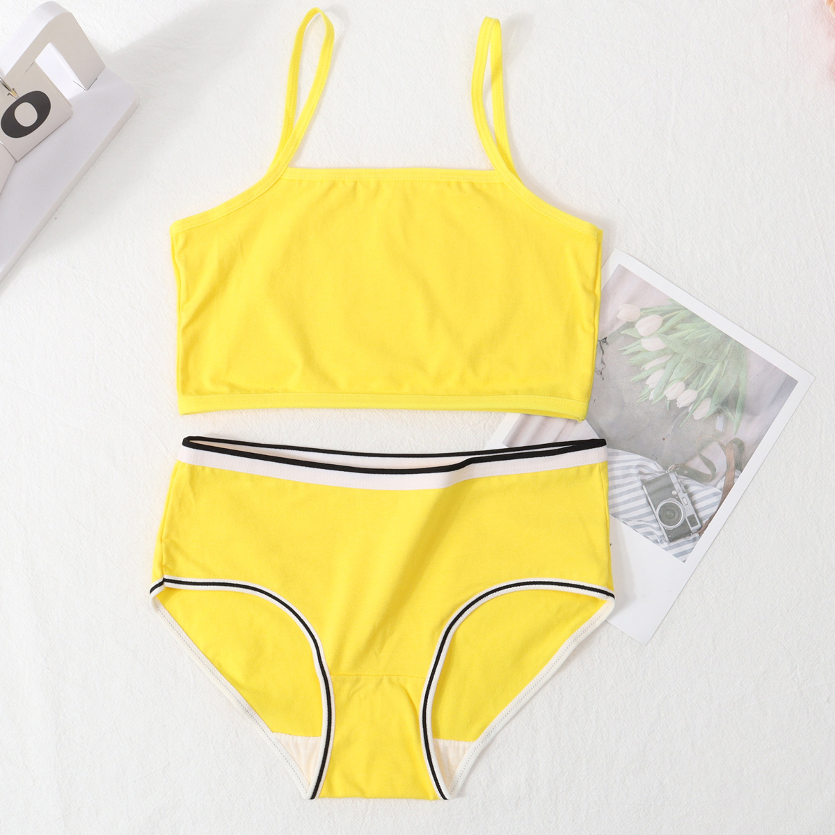 Jaune
