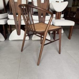 <span class=keywords><strong>Sedia</strong></span> da Pranzo Moderna e Casual - <span class=keywords><strong>Sedia</strong></span> in Legno di Frassino Bianco - <span class=keywords><strong>Sedia</strong></span> con Schienale in Legno Massello e Rattan Intrecciato per Uso Domestico - Product Image 6