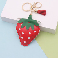 Mignon fraise cuir porte-clés pendentif cartable accessoires fruits fraise PU cuir femmes sac avec pendentif porte-clés