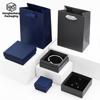 Boîte d'emballage de bijoux en gros pour ensemble bague et collier avec couvercle 9x9cm, boîte de rangement cadeau exquise personnalisée avec feuille d'or
