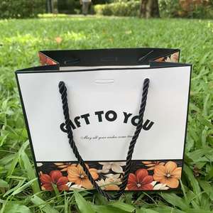 Bolsa de Regalo de Cartón Kraft Hecha a Mano, Multicolor, Tamaño Personalizado, Embalaje Ecológico, Laminación Mate, Logotipo, Bolsa para Llevar Pizza, Bolsa de Compras - Product Image 2