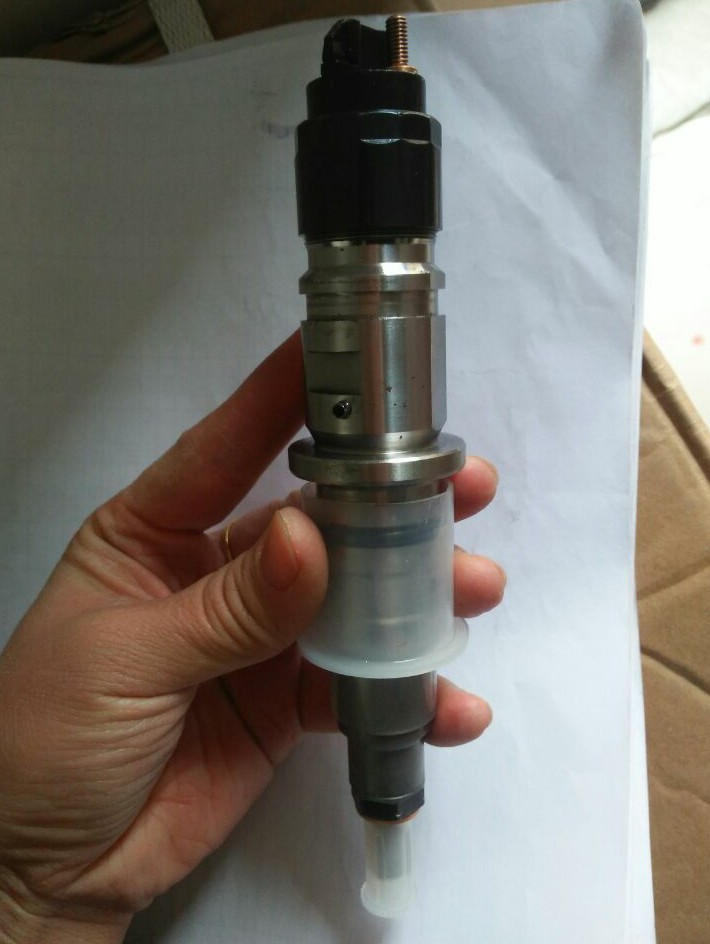High quality Common rail fuel injector 0445120193 5253220 for CUMMINS