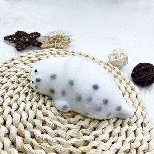Jouet anti-stress en forme de phoque blanc mignon et doux, jouet sensoriel en TPR fait main pour soulager le stress, cadeau pour adultes et enfants - Product Image 5