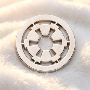 Étiquette métallique antirouille en laiton gravé pour vêtements et bottes, faible MOQ, en stock pour échantillon de robe, disponible pour commande en gros de manteaux - Product Image 3