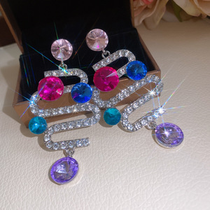 Pendientes de Aro Geométricos, Modernos, Personalizados, Lujosos, de Alta Gama, Chapados en Oro - Product Image 2