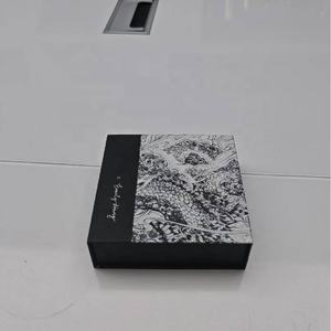 उत्कृष्ट उपहार के लिए कीमती वर्ग चुंबकीय पेपर बॉक्स, प्रीमियम उत्पाद पैकेजिंग के लिए आभूषण कपड़े और इलेक्ट्रॉनिक्स - Product Image 4