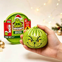BYTOY Édition Noël Chaude Monstre Vert Pelucheux Grinch Bun Anti-Stress Jouet Créatif à Presser Boîte Mystère Cadeau Amusant
