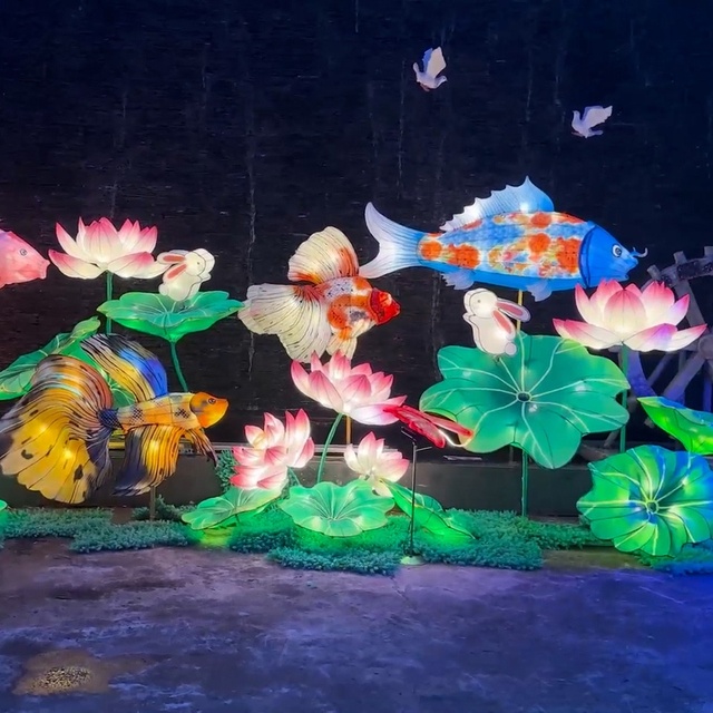 Outdoor Multiple Colorful Traditional Chinese Big Fish Lotus Flower Led Lights New Year Lantern Lamp Festival Decoration