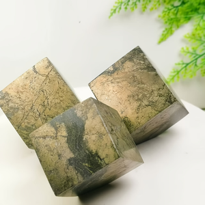 1kg batu spesimen kuarsa pirit adalah pilihan Ideal untuk dekorasi rumah dan kantor sehari-hari, sekitar 2-3 buah/kg - Product Image 5