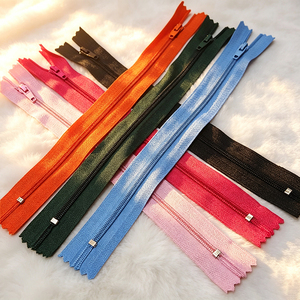 Multi‑Color Various Length Nylon Coil <b>Zippers</b> Wholesale Cheap DIY Sewing <b>Zipper</b> for Bags Cushions & Home Crafts - Product Image 4