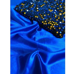 La más elegida Ropa formal Sari de seda satinada con pieza de blusa Ropa de mujer India Sari Precio bajo Venta al por mayor Surat Apparelgarment - Product Image 3