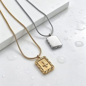 yunnique Stainless Steel <b>Cross</b> Pendant Necklace Gold Silver Geometric Design Daily Wear Gift For Men And Women Clavicle <b>Chain</b> - Product Image 2