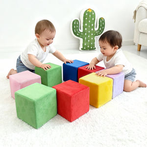 Blocs de <span class=keywords><strong>mousse</strong></span> pour bébé personnalisés 5,51 pouces Ensemble de jeux doux Blocs de construction colorés <span class=keywords><strong>en</strong></span> cube Jouets pour tout-petits - Product Image 5