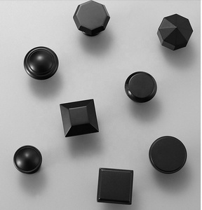 Offre Spéciale meubles armoires de cuisine tiroir pull noir poignées en laiton - Product Image 6