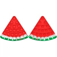 Fabricant en gros de jouets sensoriels à bulles rouges personnalisés en forme de fraise, jouets anti-stress en silicone pour enfants ayant des besoins spéciaux