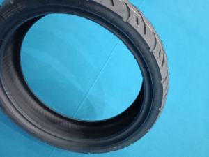 <span class=keywords><strong>Pneus</strong></span> de <span class=keywords><strong>moto</strong></span> économiques 140/70-<span class=keywords><strong>17</strong></span> Llantas Para <span class=keywords><strong>Moto</strong></span> <span class=keywords><strong>17</strong></span> TT/TL Usine de <span class=keywords><strong>pneus</strong></span> de <span class=keywords><strong>moto</strong></span> Chine - Product Image 2