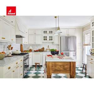 Personalizza i Tuoi Esclusivi Mobili da Cucina con Ante in Vetro, Isola in Marmo: una Cucina Calda e Accogliente che Riemette i Ricordi di Casa - Product Image 3