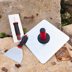 Juego <span class=keywords><strong>de</strong></span> 3 herramientas <span class=keywords><strong>de</strong></span> enlucido DIY: Espátula para <span class=keywords><strong>mortero</strong></span> <span class=keywords><strong>de</strong></span> 30 cm, Llana <span class=keywords><strong>de</strong></span> acero inoxidable <span class=keywords><strong>de</strong></span> 28 cm y Espátula para masilla <span class=keywords><strong>de</strong></span> 6 pulgadas con mango <span class=keywords><strong>de</strong></span> goma y punta para clavos - Product Image 3