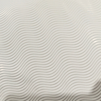 Machine d'embossage de précision pour papier texturé en profondeur, pour l'impression de couvertures de livres