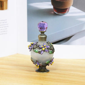 Enamel 25ml Antique Flower <b>perfume</b> Essential <b>Oil</b> Bottle Separate Bottle Metal Spherical Bottle - Product Image 3