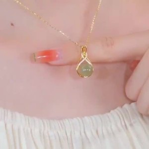 Hetian Jade Water Drop Pendant Necklace For Women Gold Chain Bezel Setting Everyday Wear - Product Image 4