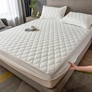 Water Proof Matress Protector Waterproof Hypoallergenic Quilted Ultrasonic Mattress Cover Wholesale Skin Friendly Microfiber