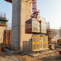 Monte-charge de chantier breveté SC200U avec capacité de charge de 2000 kg et fonctionnement VFD fluide