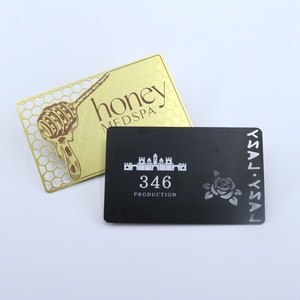 Vàng đen kim loại thẻ tín dụng phun cát <span class=keywords><strong>EMV</strong></span> <span class=keywords><strong>chip</strong></span> 4422 4428 Laser khắc Kim Loại trống kinh doanh Thẻ Vàng - Product Image 2