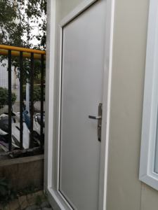 20FT กล่องพื้นที่หน้าต่างบานเลื่อนและประตูเหล็กสำหรับใช้ในอพาร์ตเมนต์บ้านตู้คอนเทนเนอร์ขนาดเล็ก<span class=keywords><strong>สำเร็จ</strong></span>รูป - Product Image 3