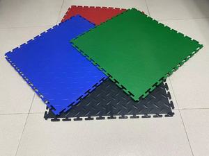 Baldosas de PVC entrelazadas para interiores y exteriores, resistentes al desgaste, para pisos modulares de garaje. - Product Image 5