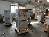Machine à glace molle commerciale Tolcat à 7 têtes, machine à glace à pré-refroidissement automatique pour desserts d'été de haute qualité