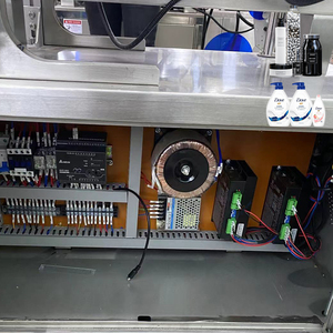 Flacon compte-gouttes en verre automatique Gel pour le corps Pulvérisation cosmétique Bouchon de bouteille Vissage Capsuleuse Shampooing Capsuleuse De Chine - Product Image 4