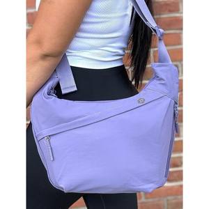 Sac bandoulière en tissu Oxford de style coréen pour femmes, nouveau sac décontracté en nylon pour l'extérieur, sac à dumplings pour le commerce sous le bras - Product Image 4