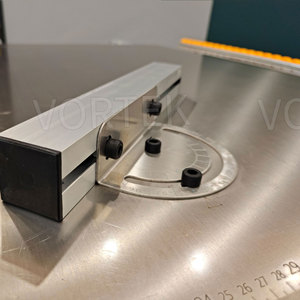 La table coulissante de précision 5.5kw a vu le petit style circulaire horizontal de panneau pliant pour le noyau de moteur de Construction de travail du bois - Product Image 2