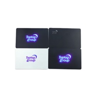 Großhandel PVC LED Blinkende RFID NTAG213 NFC Visitenkarte Zahlungsfunktion Wasserdicht Transparent Im Dunkeln Leuchtende Individuelle Smartcard