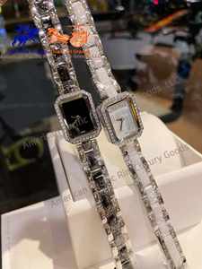 Montre de luxe pour femmes de haute qualité - Mouvement à quartz, accents de diamants, calendrier étanche, bracelet en acier inoxydable pour femmes - Product Image 3