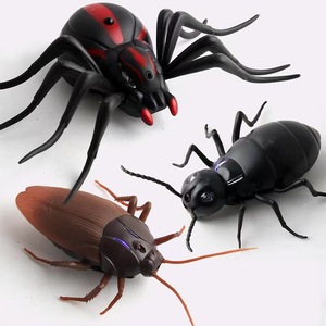 Ds5470 Côn Trùng Trò Đùa Đồ Chơi Thực Tế Gián Điện Roach Động Vật Đồ Chơi <span class=keywords><strong>Prank</strong></span> Đáng Sợ Lừa Lỗi Cho Đảng Kéo Trở Lại Nhựa Gián - Product Image 1