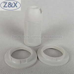 Precio de proveedor de fábrica E14 Snap-fit Roscado Impermeable Portalámparas Enchufe de lámpara al aire libre con anillo de bloqueo - Product Image 3