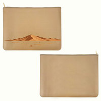Housse pour ordinateur portable en cuir PU couleur sable neutre avec fermeture éclair, silhouette intemporelle, protection intégrale