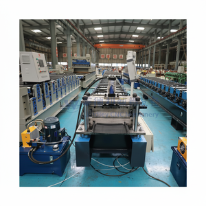 Petit pain portatif de panneau de toit de KR-24 KR-18 formant la représentation régulière de machine d'agrafes debout de couture - Product Image 1