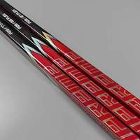 Bâton de hockey sur glace ergonomique en composite pour la pratique professionnelle et les matchs, vente en gros par le fabricant avec service de logo personnalisé