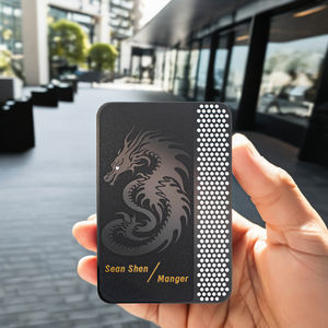 Tùy Chỉnh Sang Trọng Vàng Đen Khắc Thẻ Kinh Doanh 0.8Mm Sáng Bóng Dày Thép Không Gỉ Logo Thăng Hoa Trống Chết Cắt Mạ Quà Tặng - Product Image 1