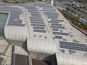 XSFM-560-T2 leggero del modello del pannello solare monocristallino flessibile 23.5% efficiente del silicio 560W per la griglia che collega i camper - Product Image 6